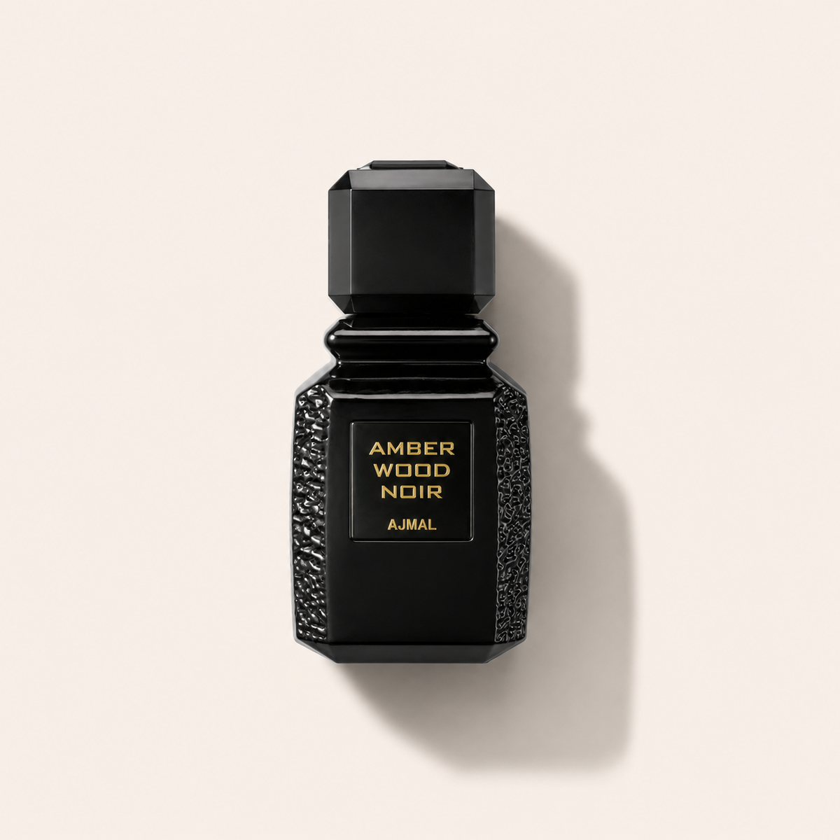 Flakon parfému Ajmal Amber Wood Noir – MrRizz