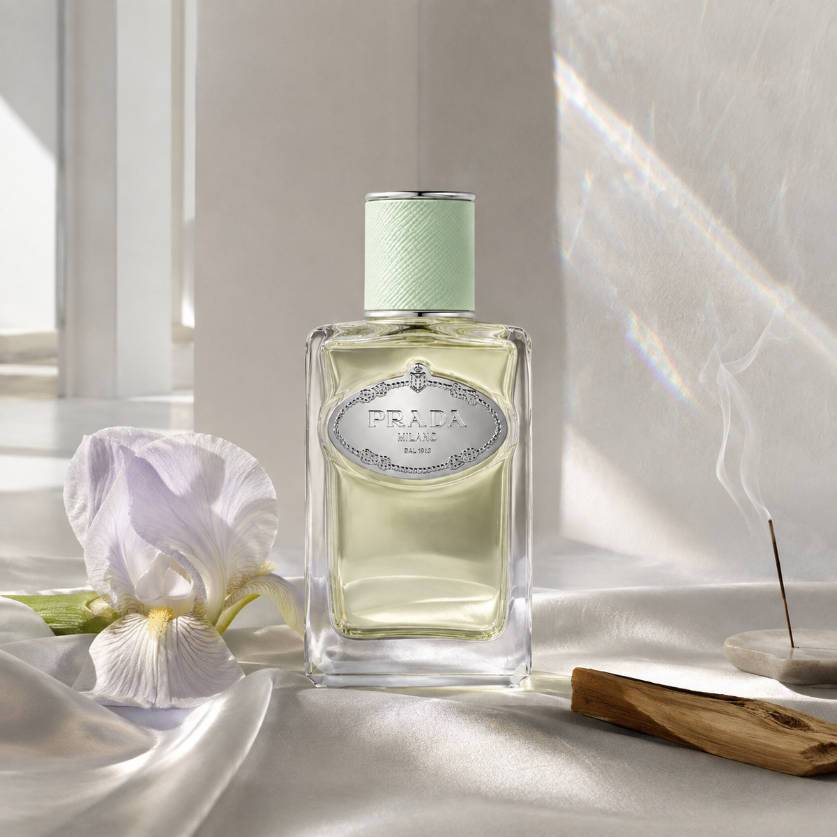 Prada Infusion d’Iris EDP – světlé hedvábné zátiší s kosatcem, kadidlem a cedrem – MrRizz