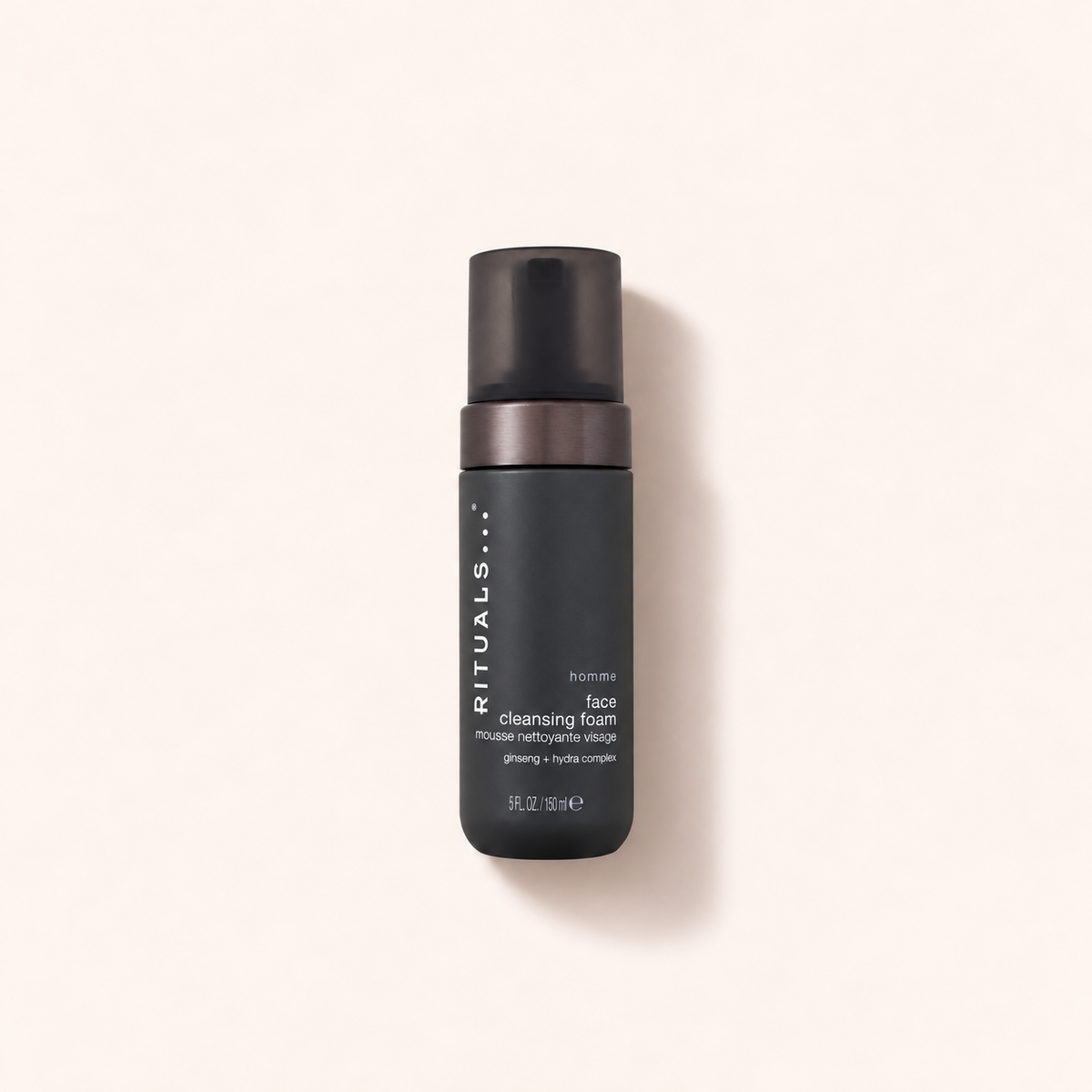 Balení Rituals Homme Face Cleansing Foam 150 ml na světlém pozadí – MrRizz