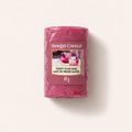 Yankee Candle Sweet Plum Sake 49 ml – vonná svíčka – MrRizz